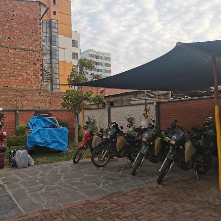 Armenia Hotel Cochabamba Kültér fotó